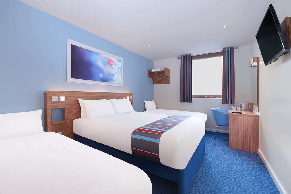 Travelodge Preston Chorley Chorley  Room photo