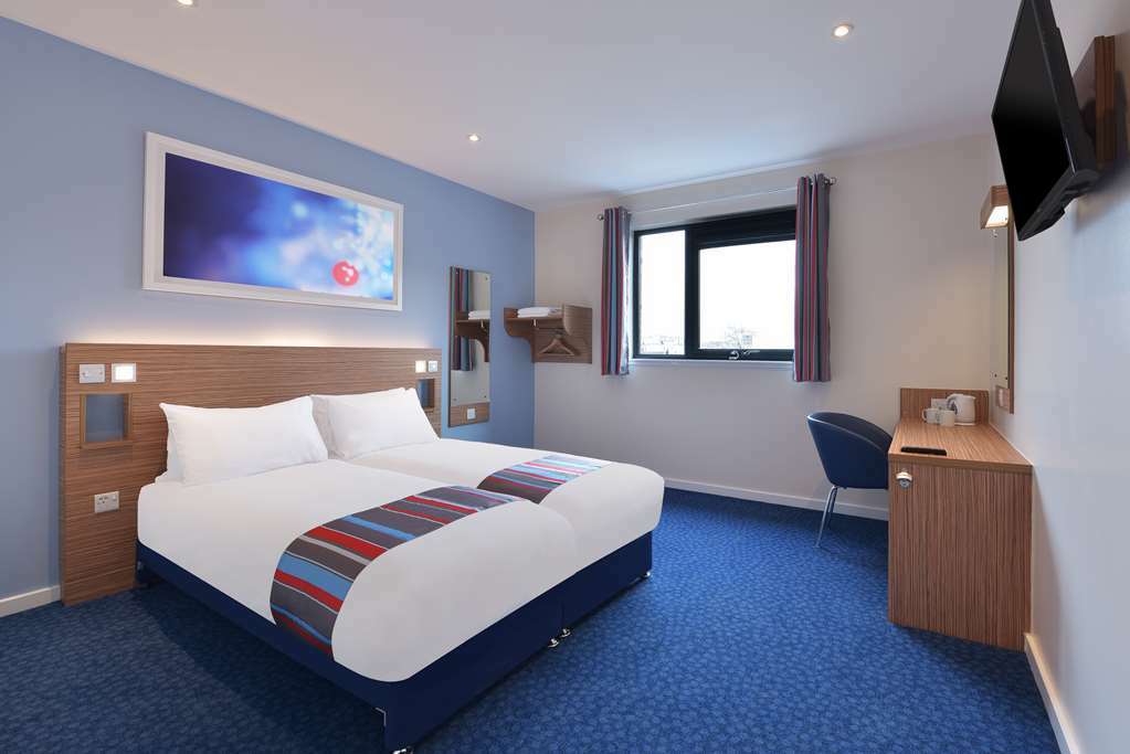 Travelodge Preston Chorley Chorley  Room photo